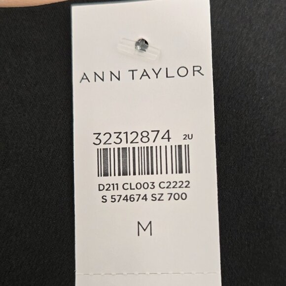 NWT Ann Taylor Satin Top Women's Black Short Sleeve Keyhole Button Back Office M - Picture 4 of 5